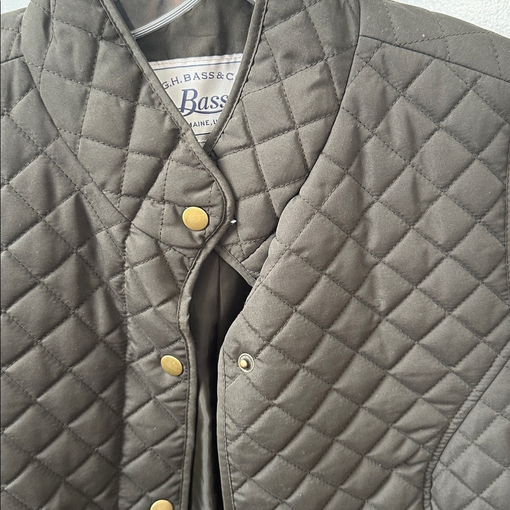 Bass Women’s Quilted Vest Size M - Picture 2 of 5
